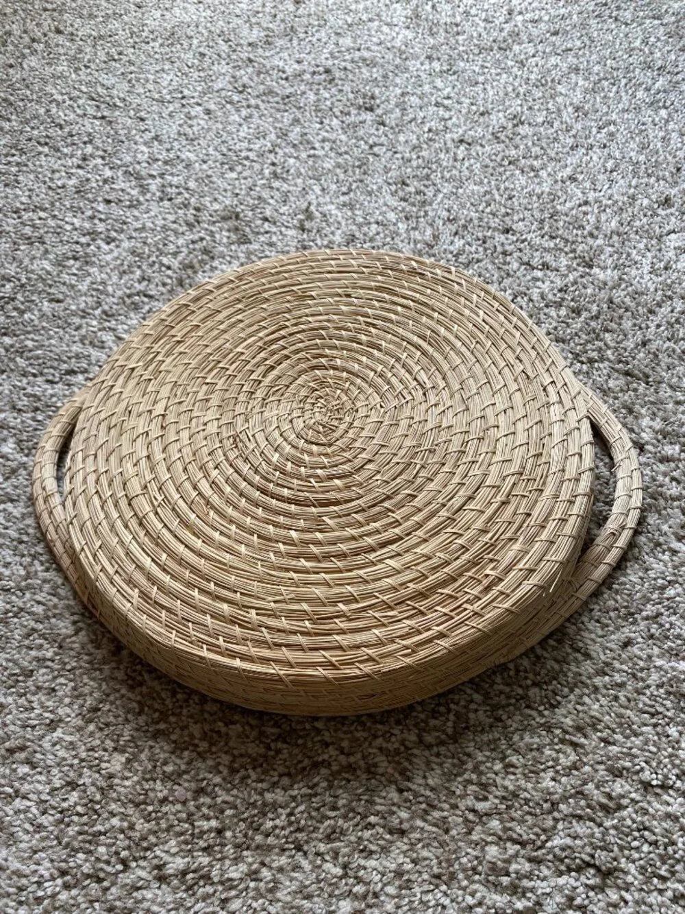 Woven Oval Natural Grass Tray with Handles Indoor Decor Collection Diameter 11''